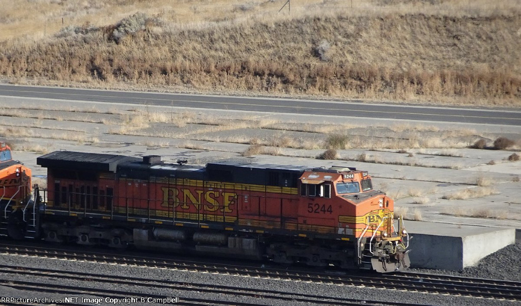 BNSF 5244